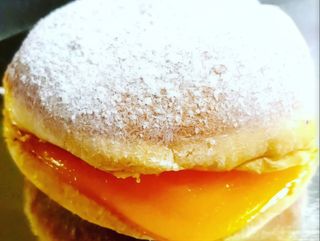 bola do tone (bola de Berlim)