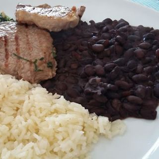 1/2 dose Picanha c/feijão Preto