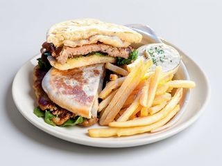 Hambúrguer no Bolo do Caco