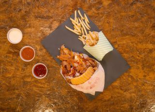 Doner kebab com batata frita