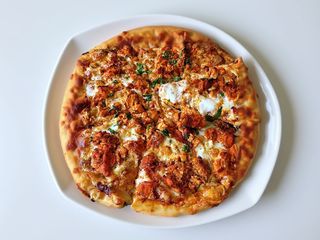 Pizza Butter Chicken