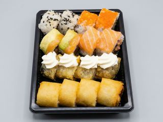 Sushi  Almada 16 Peças