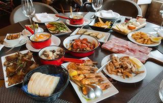 Folhados de Alheira x Calamares x Croquetes de Novilho