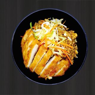 Arroz  chau chau com Frango Crispy