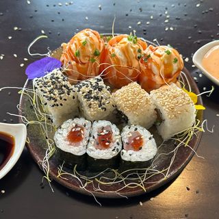 Gunkan com Misturada Sushi .. 10 Peças