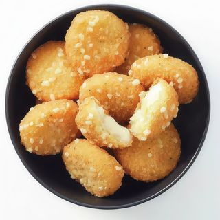 Bolinhas de Queijo Camembert