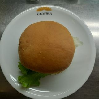 Sande de Peito de Frango em Pão Saloio