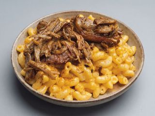 Mac & Cheese Pulled Pork