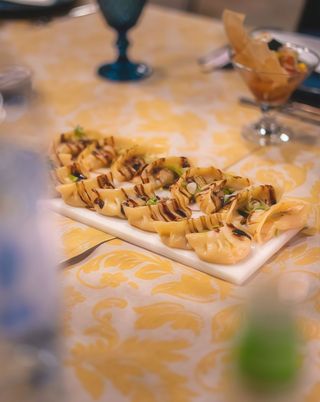 Gyosas de Frango e Legumes