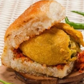 Sechzwan Vadapav