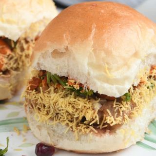 Sechzwan Dabeli