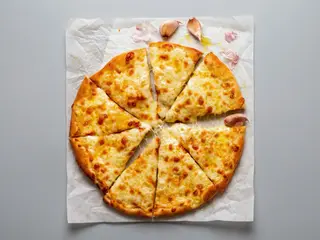 Pizza Cheesy Garlic