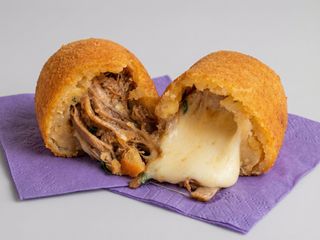 Coxinha de Costela com Queijo 