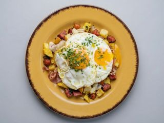 Ovos rotos de galinha livre