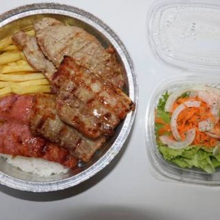Menu « Grelhado Misto + bebida »
