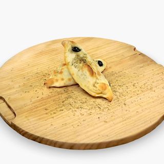 Pão de Alho Com Queijo e Azeitonas