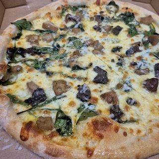 Pizza Monica Belluci