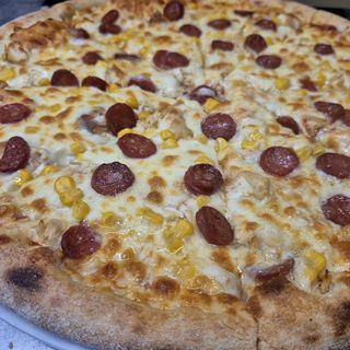 Pizza Cristina Ferreira 33cm - 8 Fatias