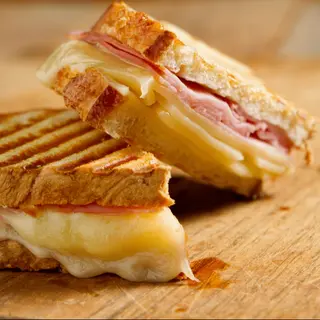 Tosta de misto quente