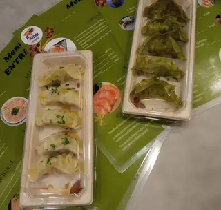 Gyosas de Camarão