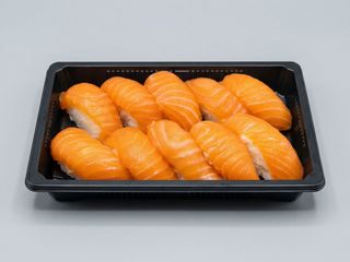 Niguiri Sushi Salmão Braseado com Arroz