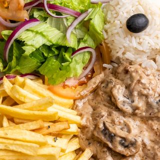 Bife de Frango Grelhado ao molho de Natas e Cogumelos