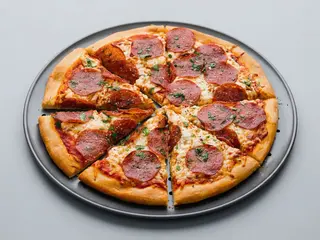 Pizza Salame Média