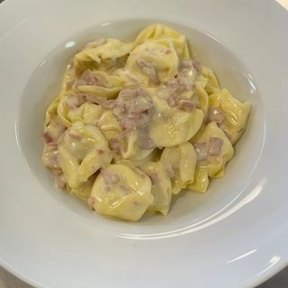 Tortellini Panna e Prosciutto