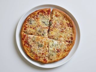 Pizza 4 Formaggi Individual