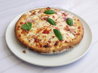 Pizza Margheritta Média