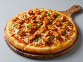 Frango Tikka pizza  ( chicken tikka pizza )