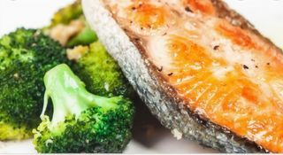 Salmão Grelhado no Carvão