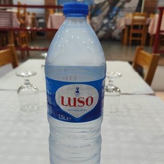 Água 1.5 L