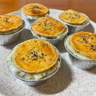 Empada de Brócolos com molho Bechamel