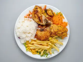 Half grill chicken with salada batata rice and drink