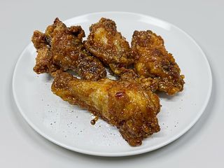 Caixa com Asas de Frango Frito [Doce/Picante] (09 un.)