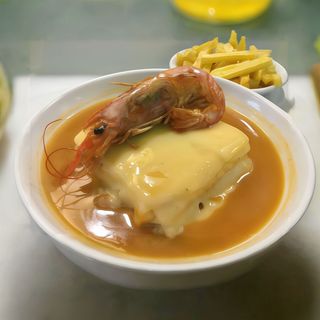 Francesinha à República