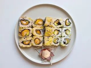 A11 Uramaki Camarão Panados