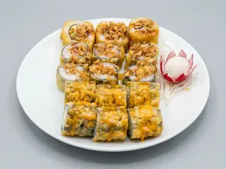 A16 Sushi Frito Uramaki Salmão