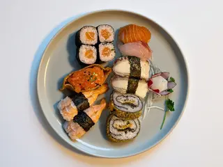 A19 Sushi Misto Nigiri Salmão 