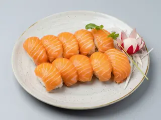 A7 Sushi Misto Nigiri Salmão