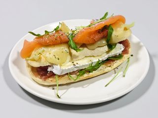 Baguette Royal de Salmão Fumado  NOVIDADE