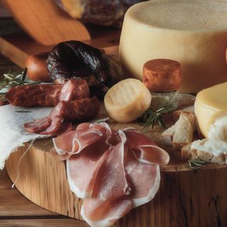 Tábua Mista com Tostas (2Pax)