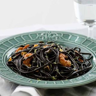 Sug Spaghetti Nero Salmone