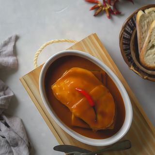 Francesinha à Pecados