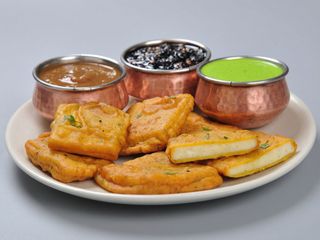 paneer pakora quijo indiano pastais