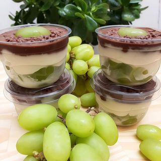 Bombom aberto de uva