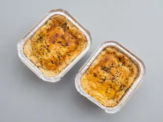 Empadao de frango com cream cheese - M