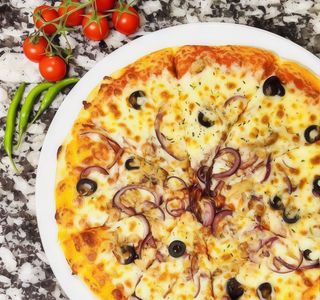12. Pizza de Atum/ Tuna