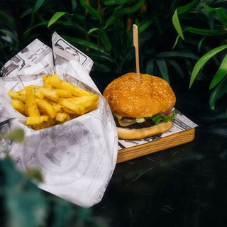 Hamburger Simples c/batata frita